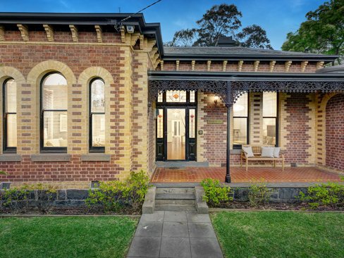 21 Kooyong Road Armadale 3143