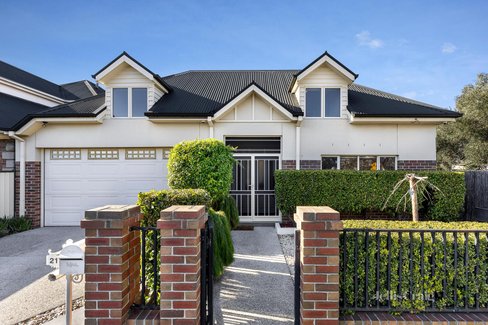 21 Lake Avenue Pascoe Vale 3044