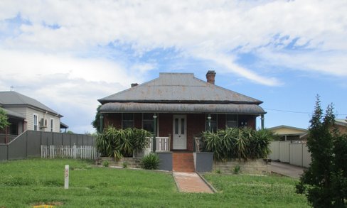 21 Merivale Street, TUMUT NSW 2720