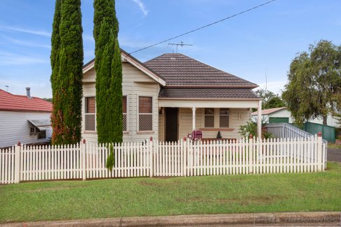 21 Onus Street, TELARAH NSW 2320