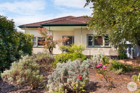 21 Park Road, BEAUFORT VIC 3373