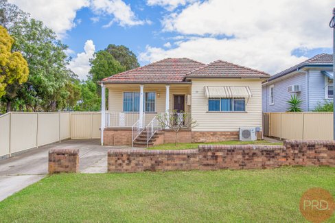21 Pierce Street, EAST MAITLAND NSW 2323