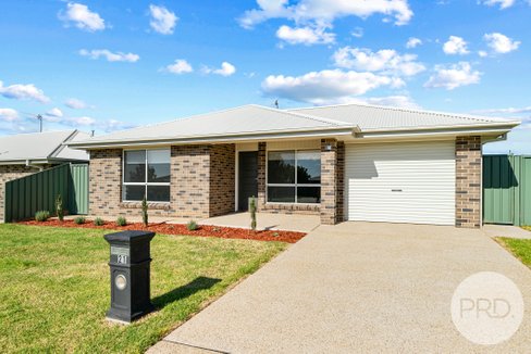 21 Quandong Place, FOREST HILL NSW 2651
