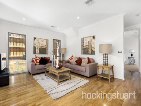 2 1 Richard Street Box Hill North 3129