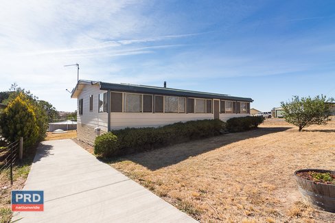 21 Rosebery Street, TARAGO NSW 2580