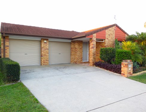 21 Seafoam Close, VARSITY LAKES QLD 4227