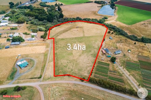 21 Shea Road, NEWLYN NORTH VIC 3364