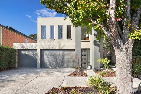 21 St Michaels Place, LAKE GARDENS