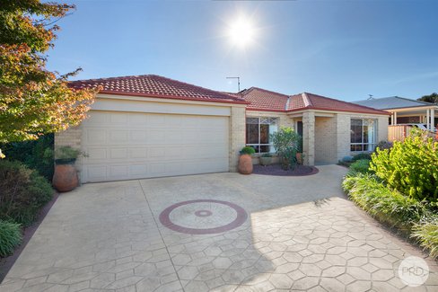 21 Tait Drive, CRESWICK VIC 3363