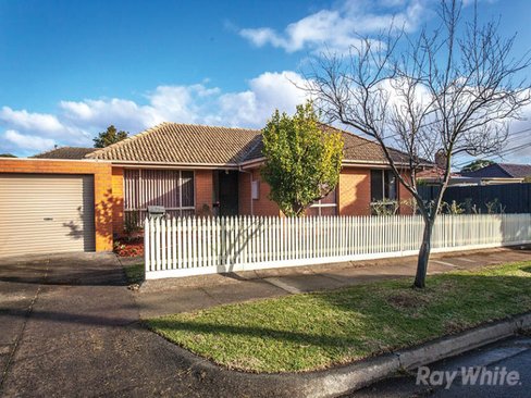 2 1 Wilma Avenue Mulgrave 3170