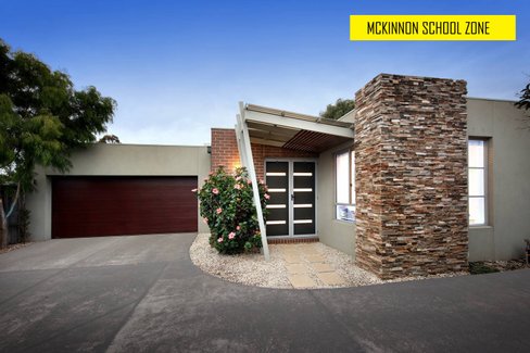 2/1 Wonga Court Bentleigh East 3165