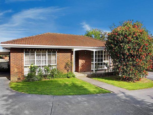 2 10 Alexandra Road Ringwood East 3135