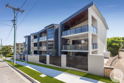 2/10 Botany Street, CLAYFIELD QLD 4011