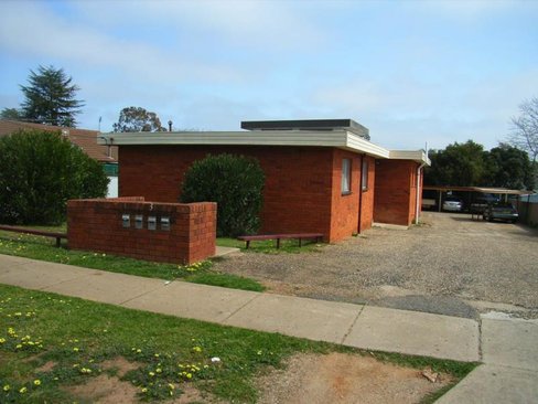 2/10 Joyes Street, TOLLAND NSW 2650