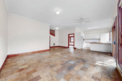 210 Napier Street  Essendon 3040