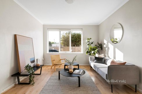 2 10 Normanby Avenue Thornbury 3071