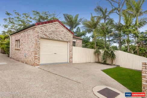 2/10 Nursery Street, NUNDAH QLD 4012