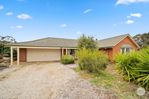 2/10 Patricia Court, MAIDEN GULLY VIC 3551