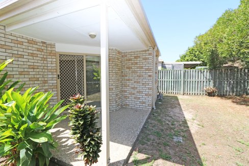 2/10 Pilar Court, MOLENDINAR QLD 4214