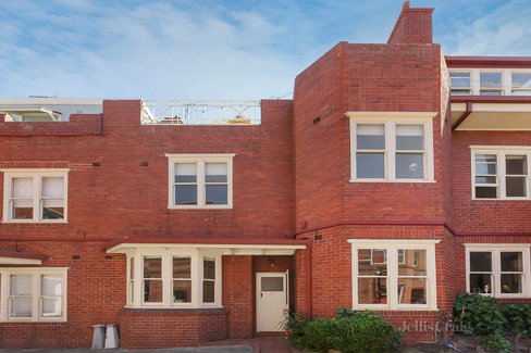 2/100 Curzon Street North Melbourne 3051