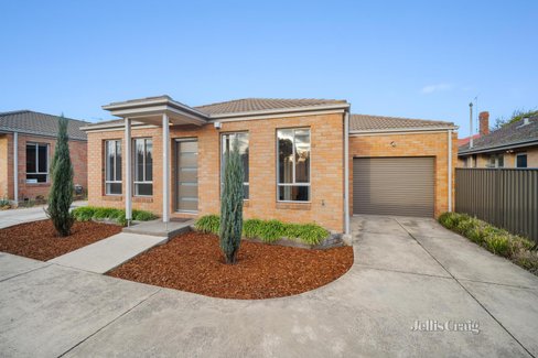 2 104 Cooke Street Redan 3350