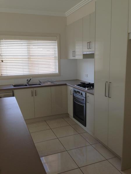 2/105 Goonoo Goonoo Road, TAMWORTH NSW 2340