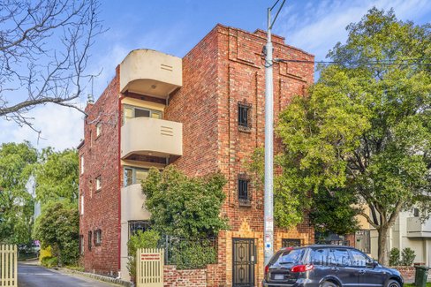 2/108 Millswyn Street South Yarra 3141