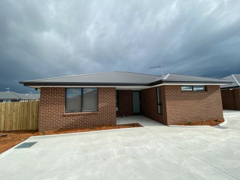 2/11 Hollingsworth Street, BRIGHTON TAS 7030