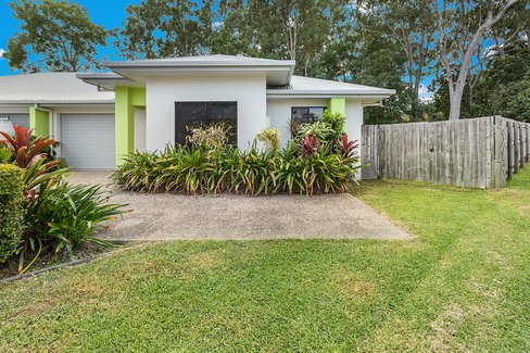 2/11 Jessamine Close, CANNONVALE