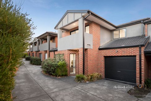 2 11 King Street Bayswater 3153