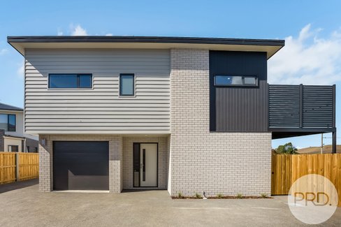 2/11 Melner Place, OAKDOWNS TAS 7019