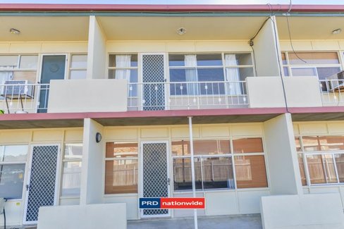 2/11 Petra Ave, TAMWORTH NSW 2340