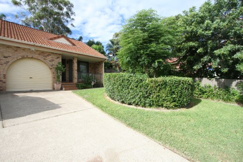 2/11 Raftery Street, ASHMORE QLD 4214