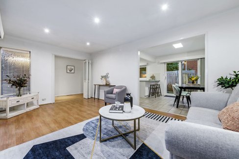 2/11 Regent Street  Mount Waverley 3149