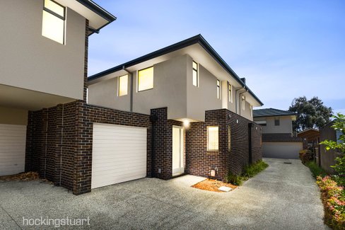 2 1129 Whitehorse Road Box Hill 3128
