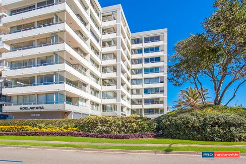 21/194-198 The Esplanade 'Koolamara', BURLEIGH HEADS QLD 4220