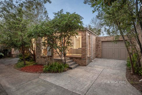 2 12 Bardia Street Ringwood 3134