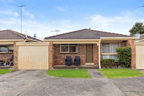 2 12 Boyne Avenue East Geelong 3219