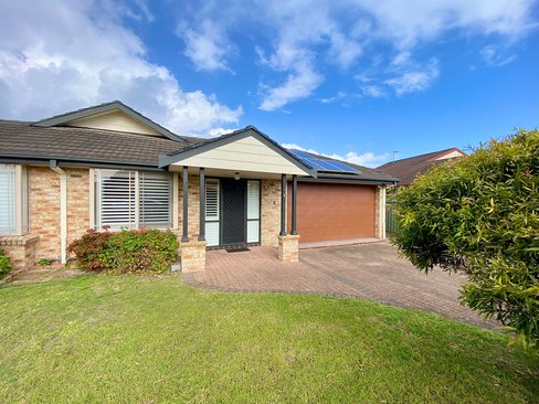 2/12 Pebble Parade, FINGAL BAY