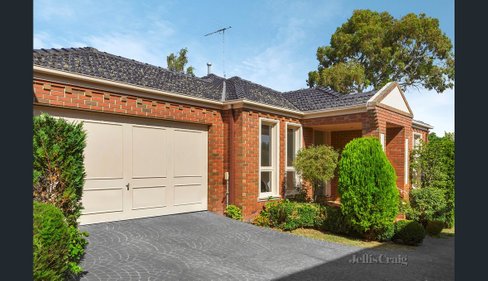 2/12 Yarrbat Avenue Balwyn 3103