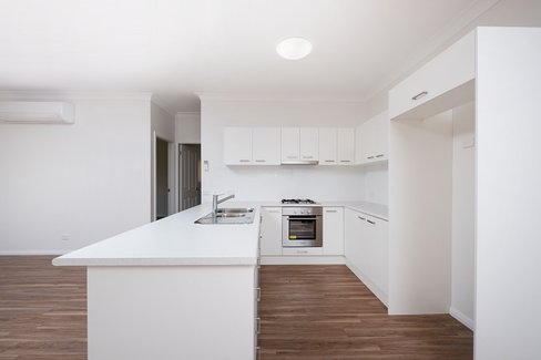 2/120 Alexandra Street, EAST ALBURY NSW 2640