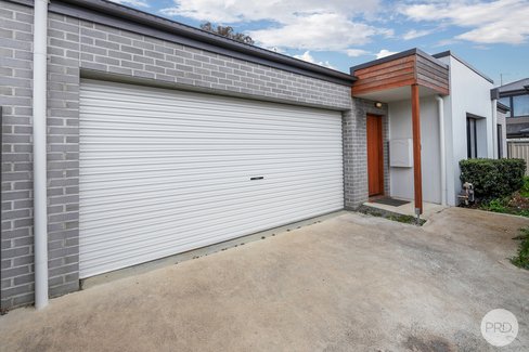 2/1205 Norman Street, WENDOUREE VIC 3355