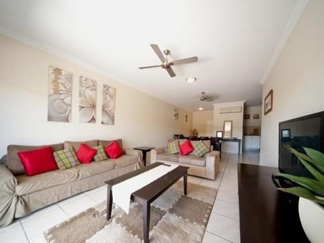 21/21 Shute Harbour Road, CANNONVALE QLD 4802