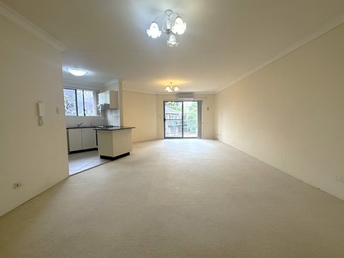 21/22-24 Sarsfield Circuit, BEXLEY NORTH NSW 2207