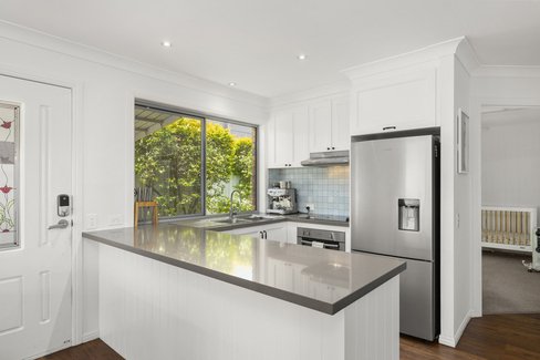 2/123 Nobby Parade, MIAMI QLD 4220