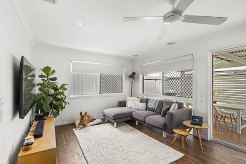 2/123 Nobby Parade, MIAMI QLD 4220