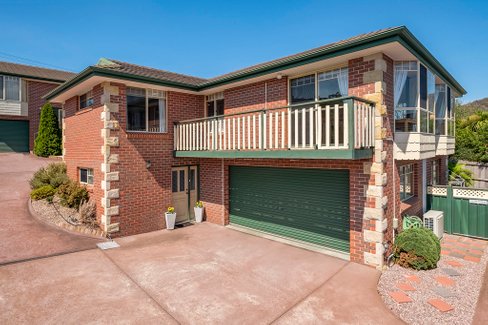 2/128 East Derwent Highway, LINDISFARNE TAS 7015