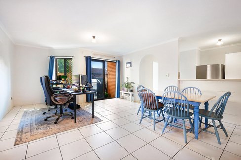 2/13-15 North Street, SOUTHPORT QLD 4215
