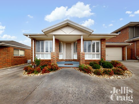 2/13 Sunderland Avenue Ashburton 3147