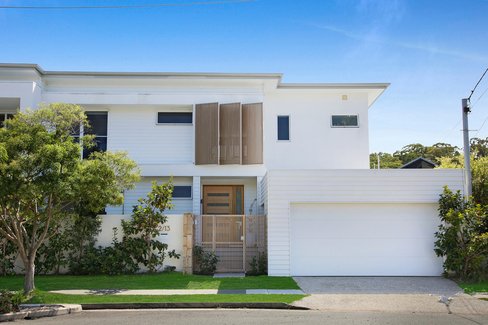 2/13 Tabilban Street, Burleigh Heads QLD 4220